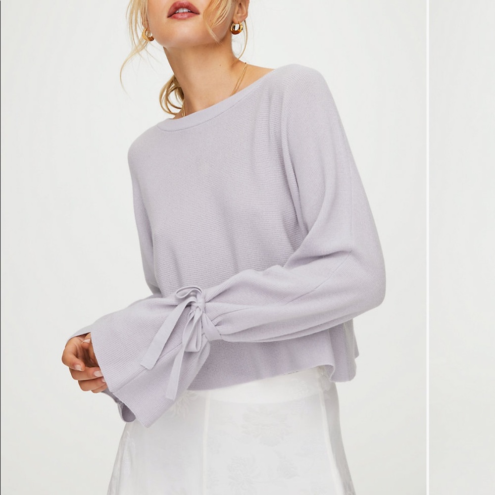 Wilfred EMMY sweater in CREAM